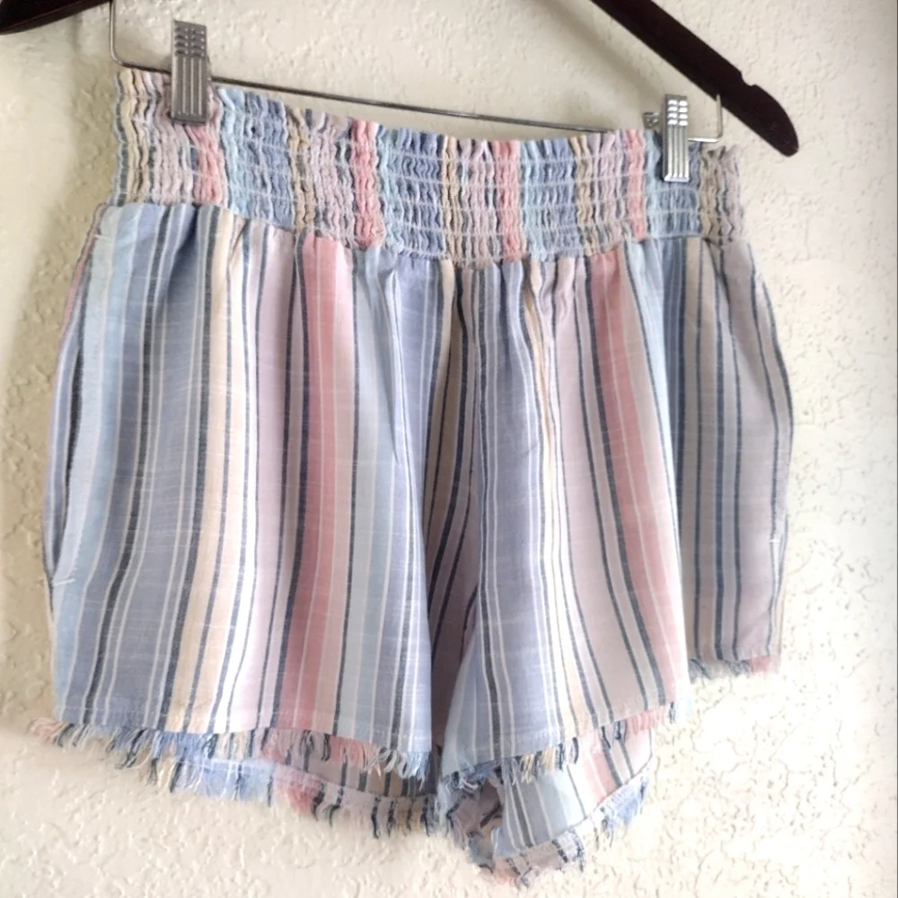 BELLA DAHL  Fray Hem Flowy Short in Sunset Stripe - Picture 5 of 7